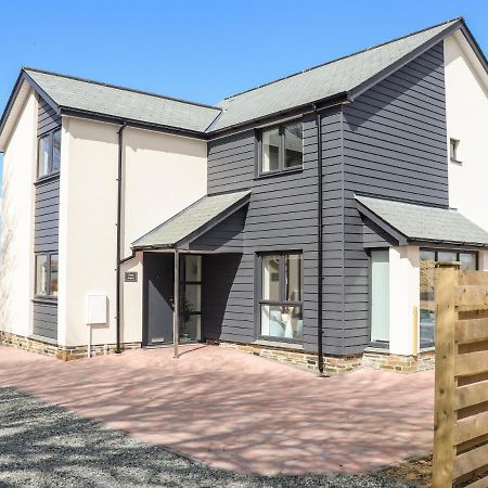Amal Anpras Villa Tintagel Exterior photo