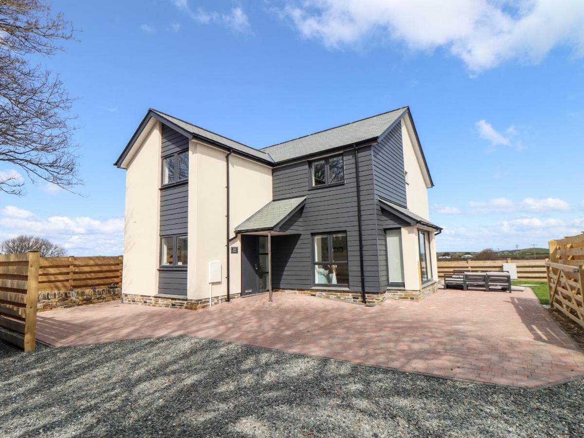 Amal Anpras Villa Tintagel Exterior photo