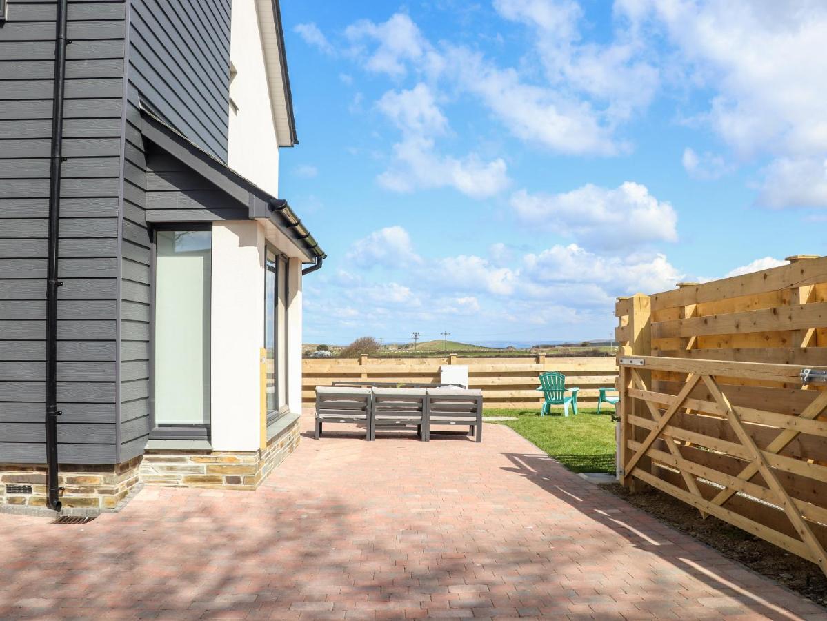 Amal Anpras Villa Tintagel Exterior photo